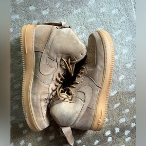 Nike high tops worn once